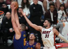 دنور در یک قدمی قهرمانی NBA و تاریخسازی
