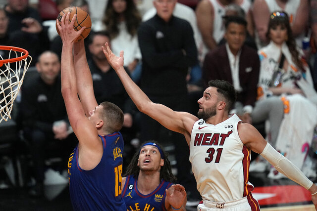 دنور در یک قدمی قهرمانی NBA و تاریخسازی