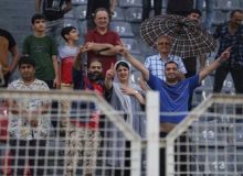عکس | تمرینات خانوادگی نساجی؛ زنان هم تماشاگر تیم رحمتی شدند