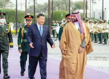 یک آینده متفاوت در انتظار خاورمیانه!/ چین در بین جوانان کشورهای عربی محبوب‌تر از آمریکا و روسیه است: گزارش هاآرتص