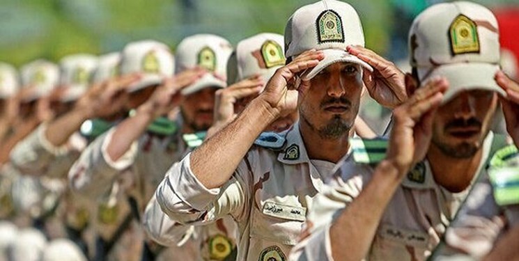 فرمانده کل قوا با بخشش اضافه خدمت سربازان و مشمولان غایب موافقت کردند