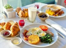 صبحانه چی بخوریم/ مهم ترین ماده غذایی در صبحانه
