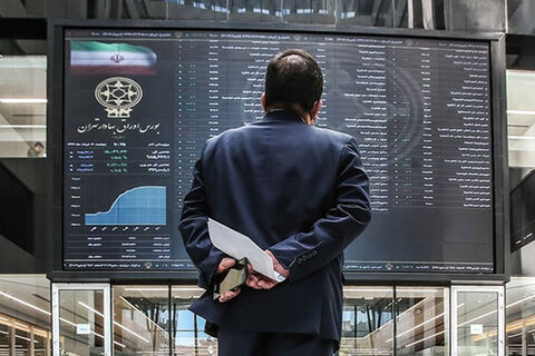 ضرر ۱۲۰ همتی خودروسازان متوجه ۴۰ میلیون سهام‌دار است