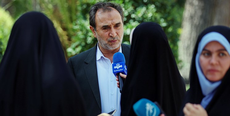 دهقان: علاوه بر کره جنوبی، پیگیر وصول مطالبات از بحرین هم هستیم