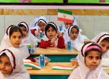 ساعت شروع به کار مدارس شناور می‌شود؟