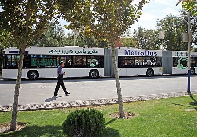 تست گرم اولین «متروباس» امروز در خط «خاوران – آزادی»/ استقرار گشت‌ تاکسیرانی در ۶۰ نقطه تهران