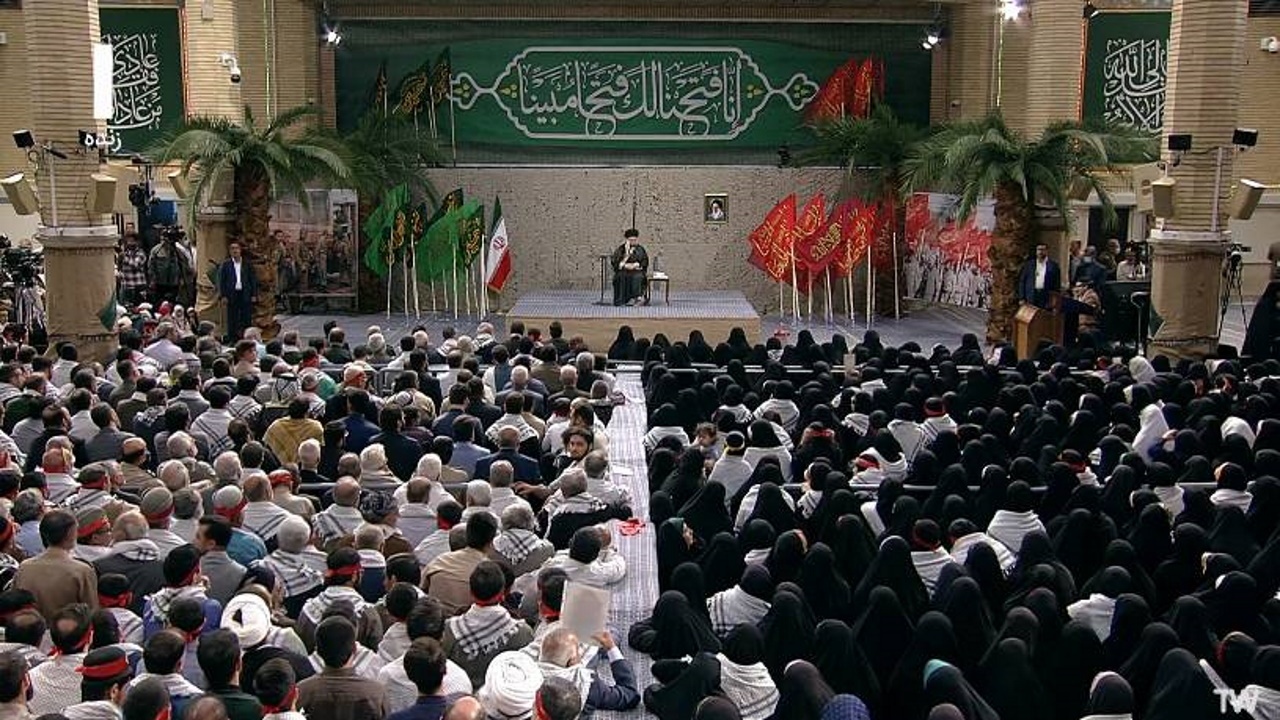 مسئله‌ دشمن، جمهوری اسلامی‌ است/ جوانان‌ می‌توانند همه مشکلات کشور را حل کنند