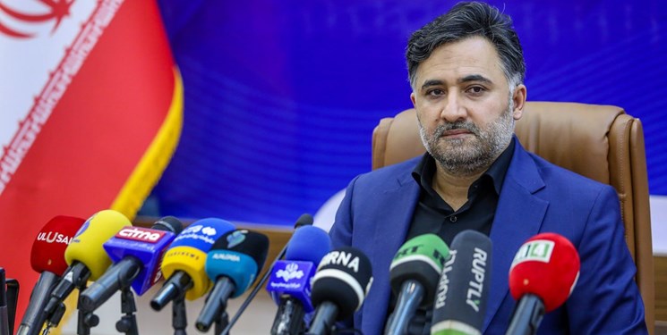 دهقانی: تا ۶ماه دیگر ایران کمک داور ویدئویی بومی و چمن باکیفیت خواهد داشت