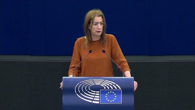 نماینده پارلمان اروپا: چرا کسی اسرائیل را تروریست نمی‌خواند؟!