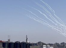 حملات موشکی گسترده مقاومت در واکنش به بمباران غزه/ هرتزلیا،عسقلان وتل‌آویو هدف قرار گرفتند