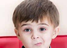 «تیک» کودکم را چطور درمان کنم؟