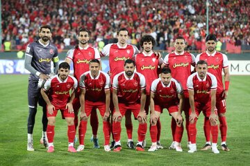 عکس‌| شیطنت عجیب علیه پرسپولیس؛ تیم یحیی آبی‌پوش شد!