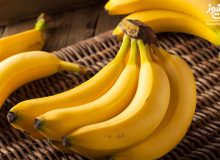 این مواد غذایی را نباید با موز خورد