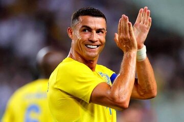 عکس‌| جایزه ویژه رونالدو در مکزیک؛ Cr7 خارج از ورزش هم می‌درخشد!
