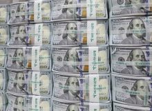 پیش بینی ۱۰ اقتصاددان از قیمت دلار در روز‌های آینده