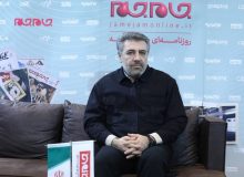 مردم با روزنامه‌ها قهر نیستند | آیا عمر روزنامه‌های مکتوب تمام شده است؟