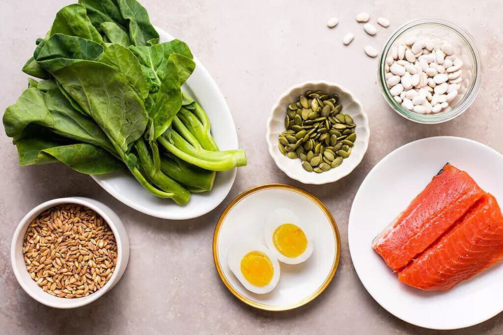اینفوگرافیک/ ۸ ماده غذایی تقویت کننده مو را بشناسید