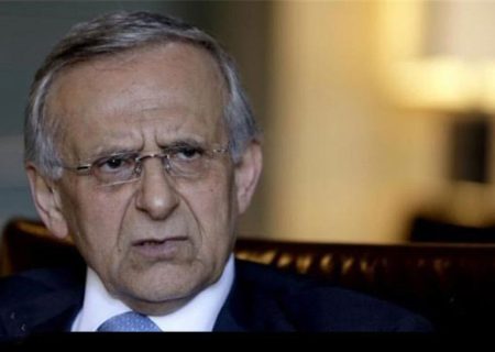 هوشنگ امیراحمدی: ایران باید سلاح اتمی داشته باشد/ بازدارندگی در برابر اسرائیل با سلاح اتمی محقق می‌شود