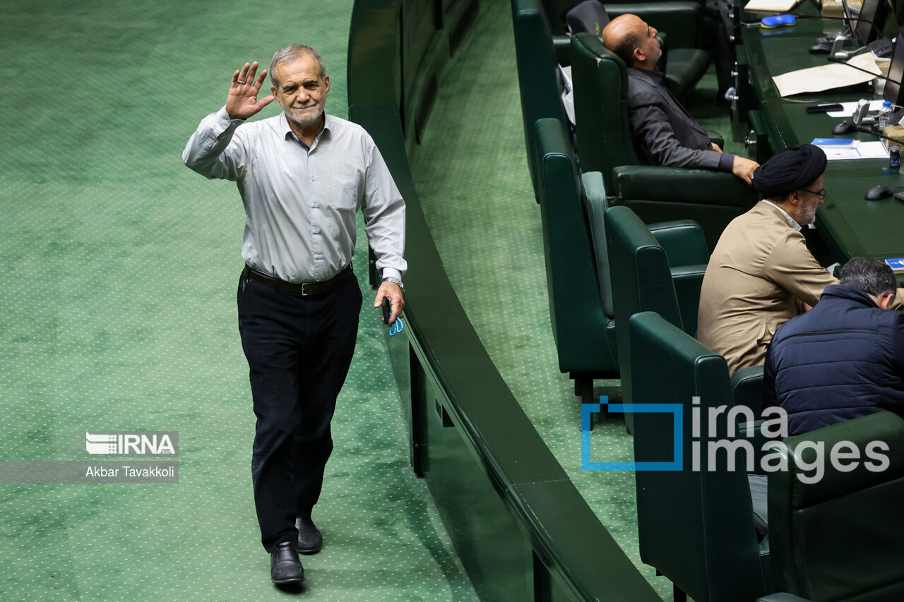 پزشکیان: تمام تلاش ما حل مشکلات و گرفتارهای مردم است