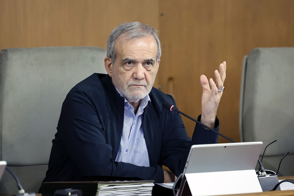 پزشکیان: حملات مقتدرانه صبح امروز نیروهای مسلح ایران به سرزمین‌های اشغالی، در حقیقت پاسخی به سیاست‌های تجاوزکارانه آمریکاست