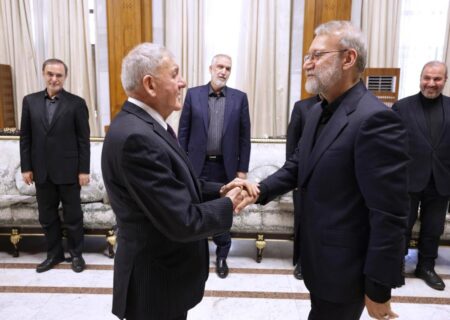لاریجانی: توافق امنیتی ایران و عراق، بستر امنیت پایدار منطقه را فراهم می‌کند