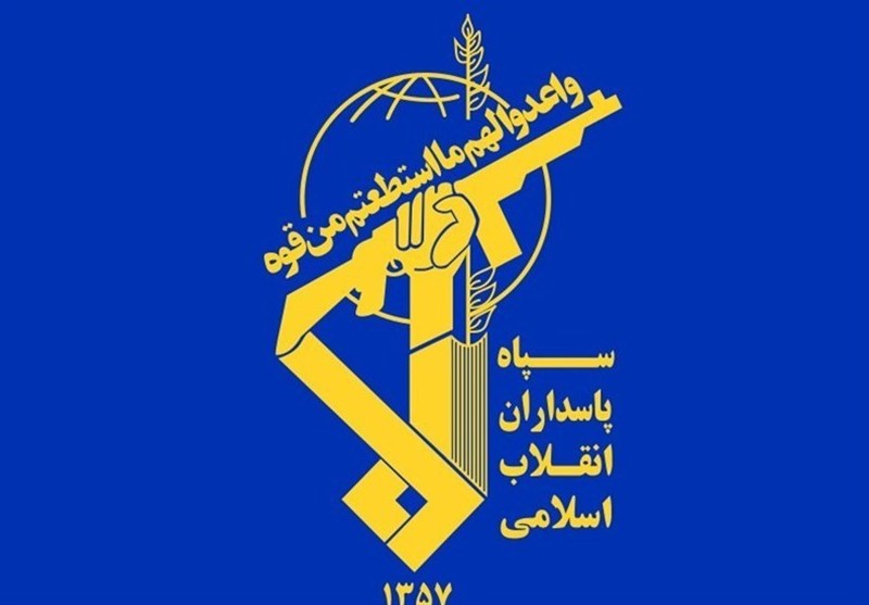 سپاه یک نفتکش متخلف را در جنوب سواحل مکران توقیف کرد