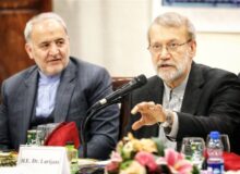 لاریجانی: مذاکرات واقعی را می‌پذیریم نه تصنعی