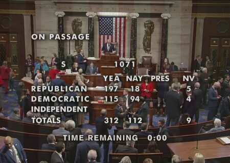 تصویب لایحه بودجه نظامی آمریکا؛ نگرانی از پاسخگو نبودن ترامپ و پنتاگون