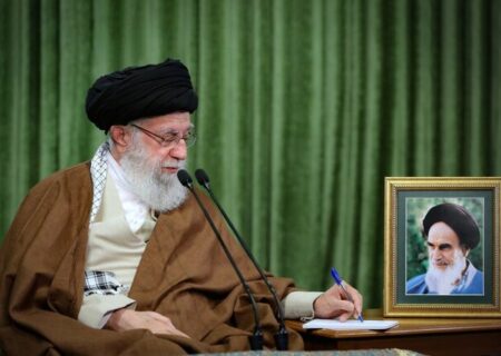 رهبر انقلاب: نیاز مهم امروز جهان، نظام عادلانه ملّی و بین‌المللی اسلامی است