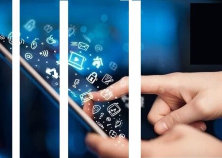 ادامه قطع اینترنت و پیامک / پیام رسان های ایرانی هم کار نمی کنند