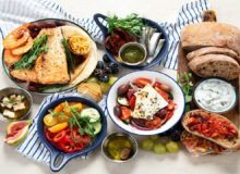 ۹ غذایی که می‌توانید بدون ترس از افزایش وزن از آنها لذت ببرید