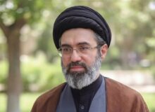 رهبر معظم انقلاب: خمینی کبیر و خامنه‌ای شهید آمادگی ملت را احیا کردند