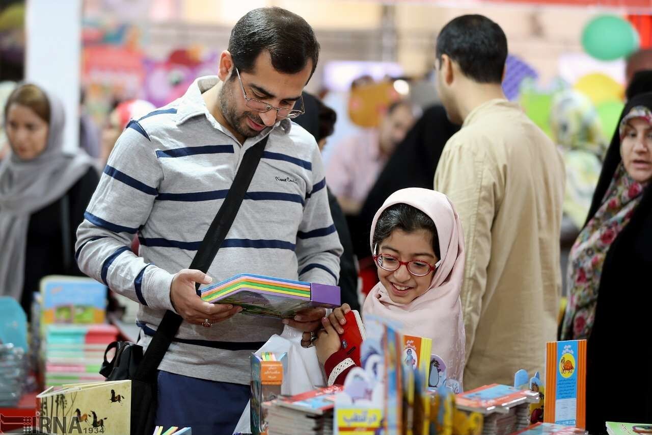 نقش پدر در فرهنگ مطالعه کودکان چگونه است؟